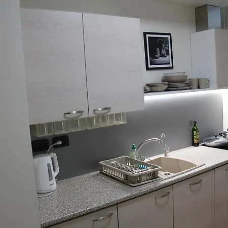 New Modern 4-room With Big Balcony And Undeground Parking In Center Of *