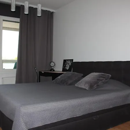 New Modern 4-room With Big Balcony And Undeground Parking In Center Of