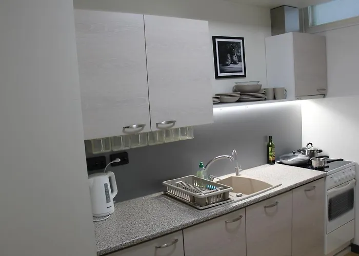 New Modern 4-room With Big Balcony And Undeground Parking In Center Of *